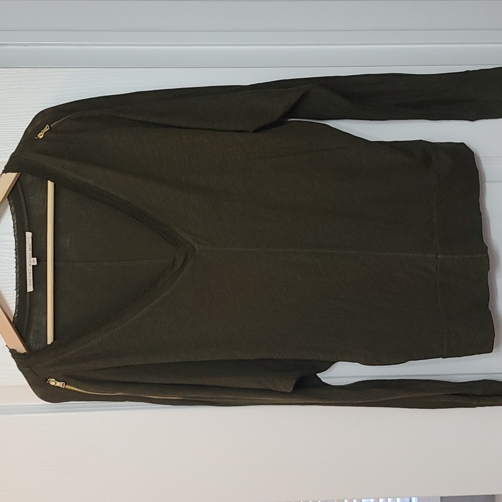 Olive Green Rachel Roy Dolman Sleeve top with gold zipper sleeve accents